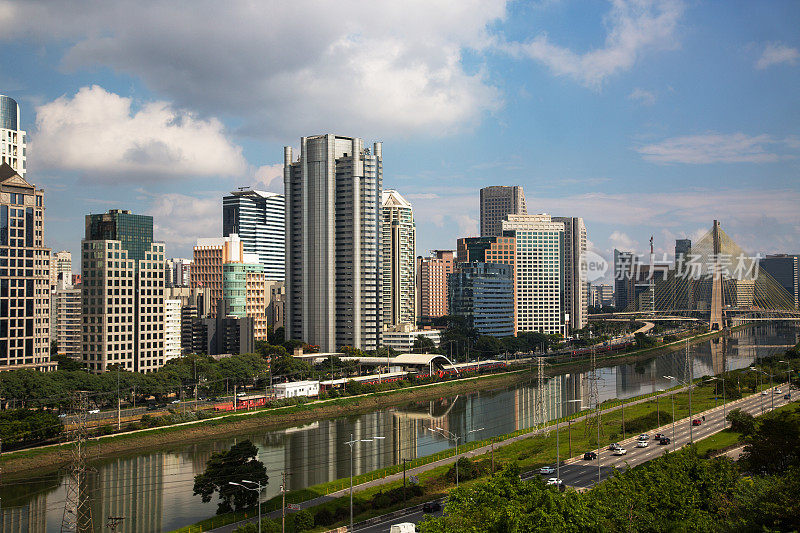 Pinheiros Estaiada桥河，圣保罗，圣保罗州，巴西